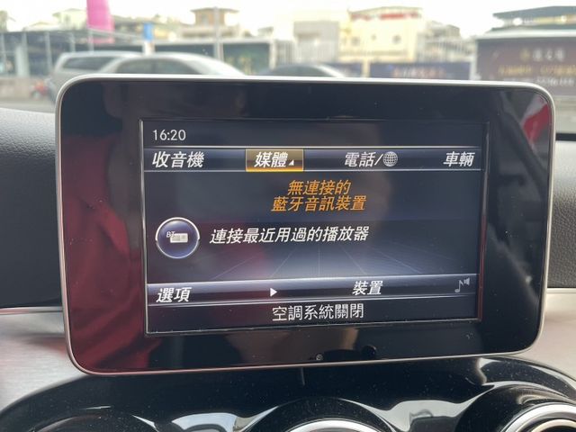 總代理 全車貼犀牛皮 便宜不貴 里程僅跑5萬多  第13張相片