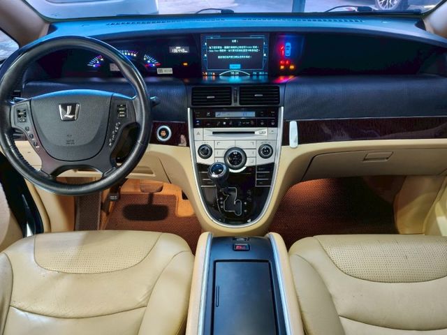 稀有4人座!!集結舒適、奢華、質感 總裁請上車!!  第4張相片