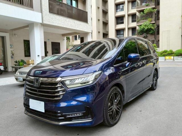 360度環景 電動尾門 電動滑門 車道偏離 ACC跟車 電動座椅  第2張相片