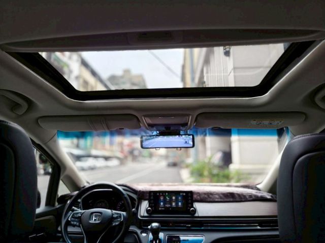 360度環景 電動尾門 電動滑門 車道偏離 ACC跟車 電動座椅  第4張相片
