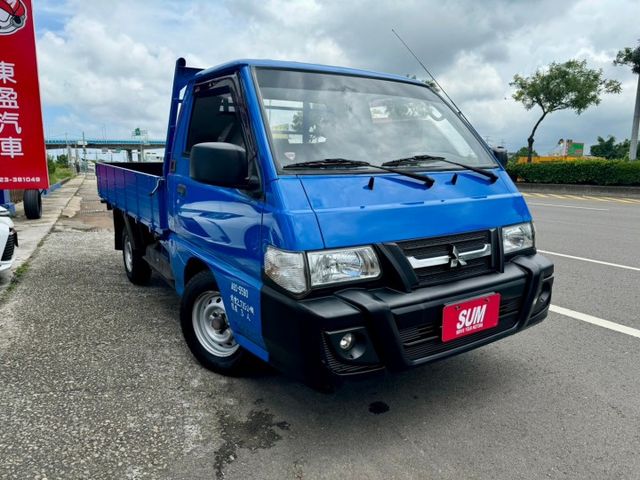 貨車買得利卡 讓你省油又有力 後斗全新買到賺到!!車庫車 車況很好~看外觀跟內裝就知道有再顧~車漂亮 趕緊來店賞車!!  第2張相片