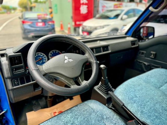 貨車買得利卡 讓你省油又有力 後斗全新買到賺到!!車庫車 車況很好~看外觀跟內裝就知道有再顧~車漂亮 趕緊來店賞車!!  第5張相片