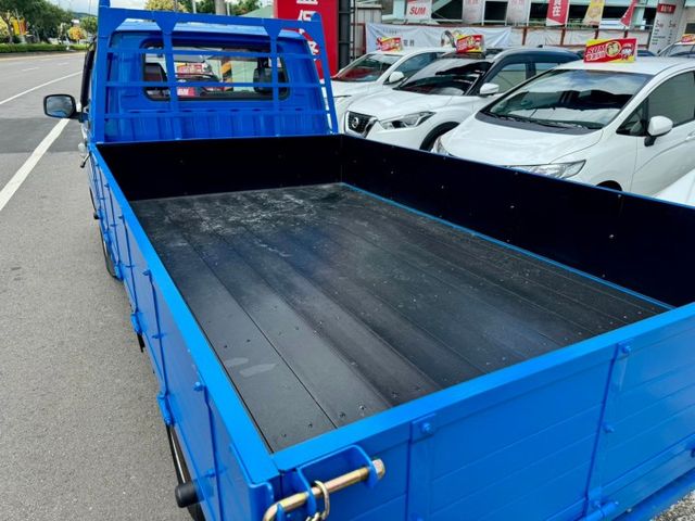 貨車買得利卡 讓你省油又有力 後斗全新買到賺到!!車庫車 車況很好~看外觀跟內裝就知道有再顧~車漂亮 趕緊來店賞車!!  第10張相片