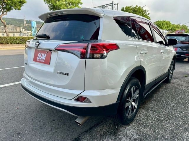 尊爵版小改款 ACC AppleCarPlay 摸門i-key  觸控螢幕3D衛星導航 數位電視 車漂亮趕緊來店賞車  第4張相片