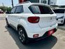 熱門小休旅GLB版 定速IKEY 衛星導航 AppleCarp 藍芽 倒車顯影 車漂亮 原廠保養 趕緊來電賞車  第4張縮圖