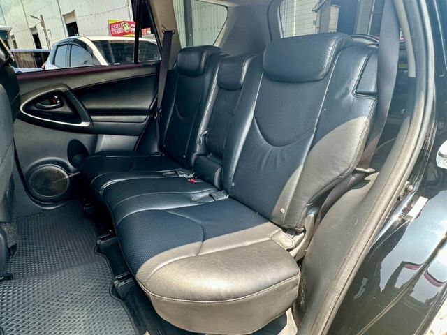 進口RAV4 G版 天窗 電動椅 定速 衛星導航 倒車顯影 藍芽 雙區恆溫 車頂行李架 車漂亮 趕緊來店賞車  第12張相片