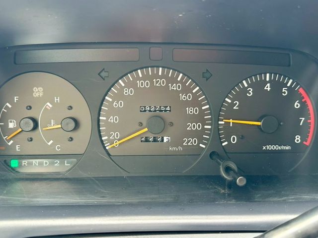 僅跑9萬 家庭用車 內外漂亮乾淨 車況好 看時車就知道~好載有力 載人載貨都好用 別錯過!!錯過就沒囉~趕緊預約來店賞車  第5張相片