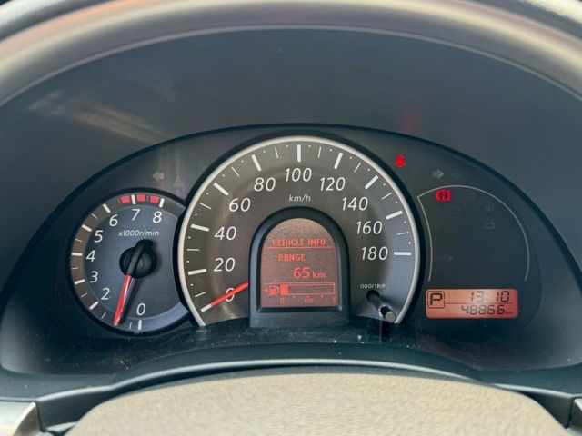 低里程 都車庫 家庭用車 載小朋友 跑市區 買菜停車都方便 好開省油 代步 開遠途也不是問題~內外乾淨 CP值高別錯過!  第6張相片