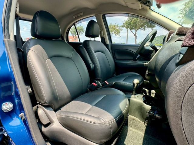 低里程 都車庫 家庭用車 載小朋友 跑市區 買菜停車都方便 好開省油 代步 開遠途也不是問題~內外乾淨 CP值高別錯過!  第16張相片