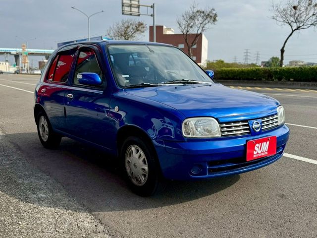 省油又好停車 低哩程 車況優的啦～機車價而已 擋風擋雨 冬天吹暖氣 夏天吹冷氣 買回去定期保養沒問題 趕緊預約來店賞車  第2張相片