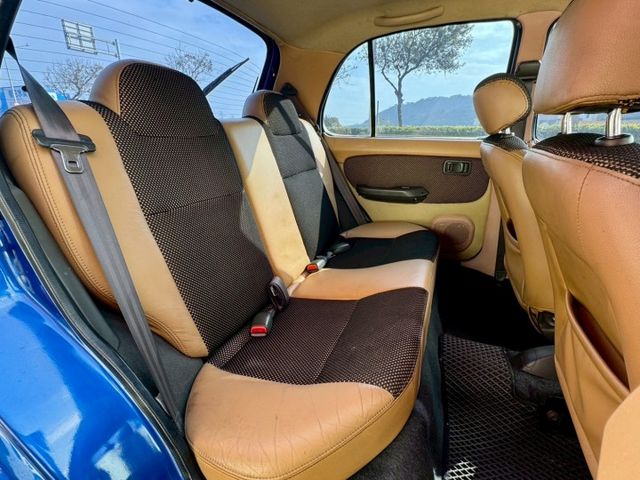 省油又好停車 低哩程 車況優的啦～機車價而已 擋風擋雨 冬天吹暖氣 夏天吹冷氣 買回去定期保養沒問題 趕緊預約來店賞車  第11張相片