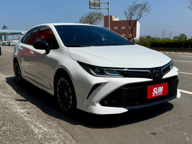 小改款 12.3吋數位儀表 GR專屬套件 紅黑內裝 盲點 LED頭尾燈 換擋撥片 Carplay IKEY ACC全速域  第2張相片