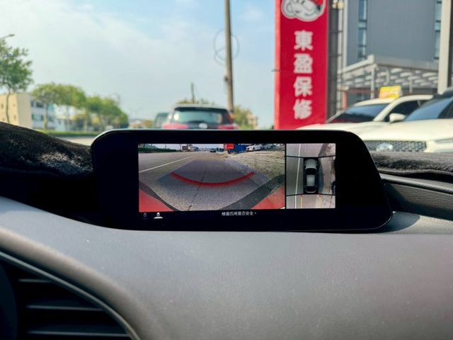 旗艦型 原廠保養 車況美～ikey 摸門 360環景 ACC半自動駕駛輔助 車道偏離 盲點 LED頭尾燈 前後雷達  第13張相片