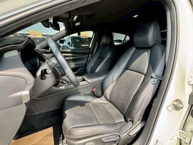 旗艦型 原廠保養 車況美～ikey 摸門 360環景 ACC半自動駕駛輔助 車道偏離 盲點 LED頭尾燈 前後雷達  第14張相片