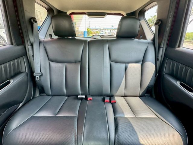 代步 省油好顧 無待修 空間大 外觀漂亮 內裝乾淨 車況好 別錯過 趕緊預約來店賞車！  第8張相片