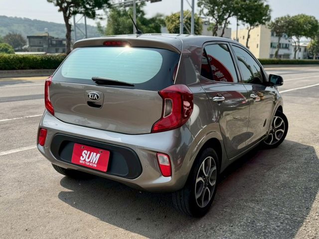 好開 好停車 省油又好顧冷氣冷！ 適合新手代步～ 長途遠途都不是問題 上班族或剛出社會想買台車開 這台保證適合～  第4張相片