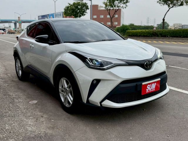 豪華版 電動椅 LED頭尾燈 ACC 車道偏離 雙前加熱椅 盲點 IKEY 摸門 倒車雷達 雙區恆溫 電子手煞  第2張相片