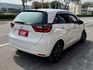 汽油版 車況好 車庫車 內外如新車 外觀型好看 內裝有質感～ACC 車道維持 LED頭尾燈 配備多  車漂亮 別錯過囉～  第4張縮圖