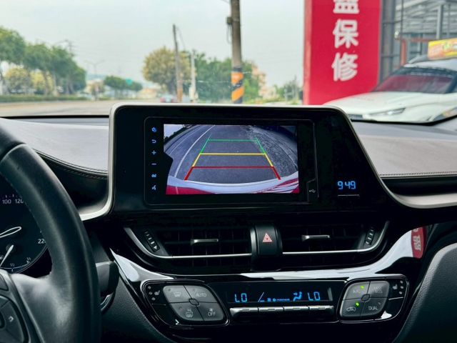 豪華版 電動椅 LED頭尾燈 ACC 車道偏離 雙前加熱椅 盲點 IKEY 摸門 倒車雷達 雙區恆溫 電子手煞  第12張相片