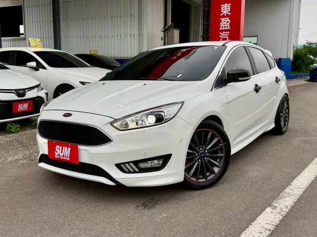 S版 原廠保養 車況美~ ACC 車道偏離 盲點 電尾門 天窗 IKEY摸門 HID頭燈 自動停車 車穩加速快 好開省油  第1張相片