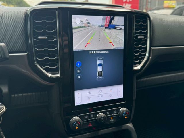 XLT版 原廠保養 SMARTTOP高蓋 車況好 外內如新 ACC 盲點 車道偏離 4輪傳動 斜坡輔助 Carplay  第14張相片