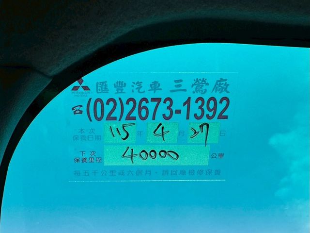 時尚型 低里程 僅跑3萬!  原廠保養 360環景 電尾門 IKEY摸門 便宜代步車 好開省油 空間大 車況好 別錯過~  第17張相片