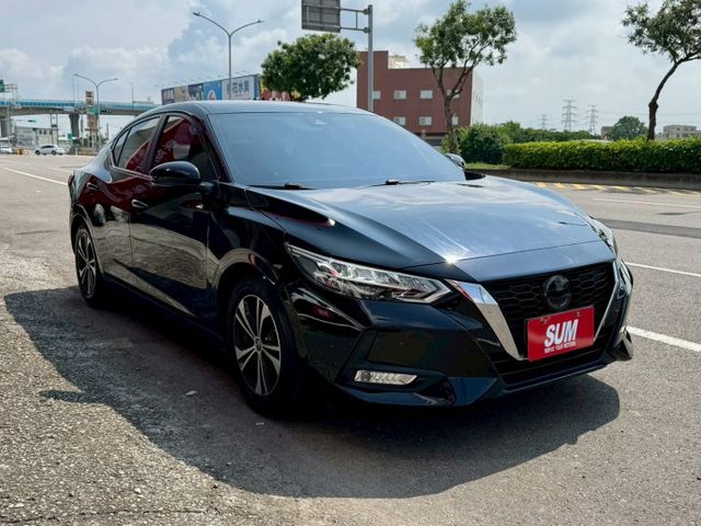 尊爵版 ACC AEB 盲點 車道偏離 360環景 IKEY摸門 Carplay 雙區恆溫 車況美氣氛佳 錯過就沒囉~  第2張相片