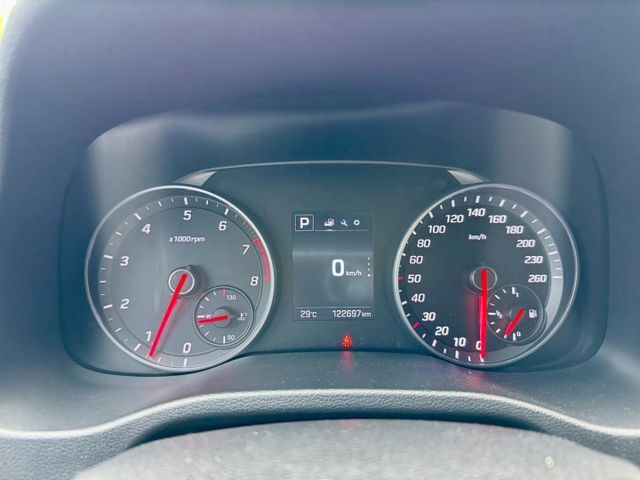 204匹 SPORT版 車穩加速快 超車輕鬆 IKEY摸門 定速 倒車顯影  4條全新胎 車況漂亮 實車更美~ 別錯過!  第6張相片