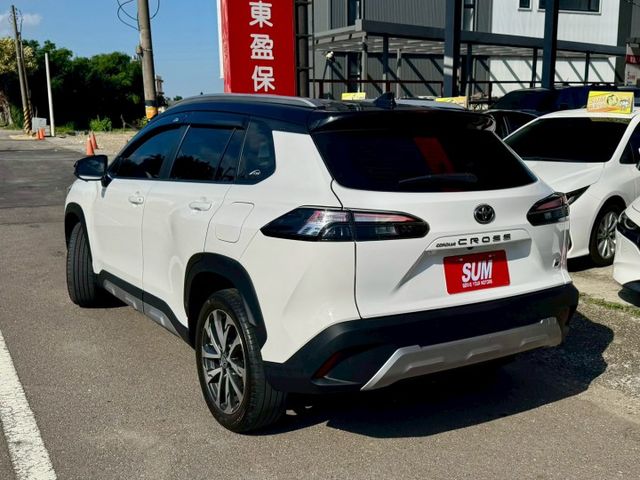 GR SPORT 低里程 原廠保養 360環景 盲點 IKEY摸門 Carplay ACC AEB 車道偏離 GR套件  第3張相片