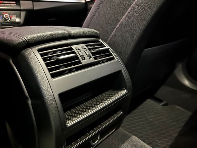 總代理/原鈑件/倒車影像/雙區恆溫空調/真皮跑車方向盤/換擋撥片/皮椅/雙前座電動座椅/IDRIVE控制系統  第20張相片