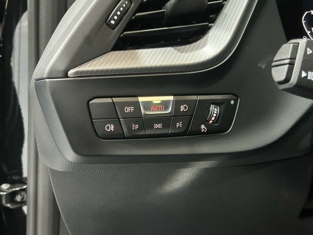 全新車/原鈑件/已認證/總代理/XDRIVE四輪傳動/免鑰/感應式尾門/抬顯/換檔撥片/黑色頂棚/DAKOTA真皮座椅  第18張相片