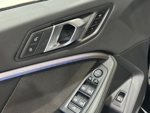 全新車/原鈑件/已認證/總代理/XDRIVE四輪傳動/免鑰/感應式尾門/抬顯/換檔撥片/黑色頂棚/DAKOTA真皮座椅  第19張相片