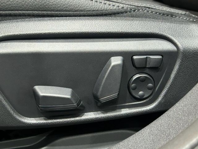 全新車/原鈑件/已認證/總代理/XDRIVE四輪傳動/免鑰/感應式尾門/抬顯/換檔撥片/黑色頂棚/DAKOTA真皮座椅  第20張相片