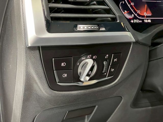 X4 xDrive20i 運動版/總代理/剛做完大保養/5AT駕駛輔助/IKey免鑰/360環景/電尾門  第11張相片
