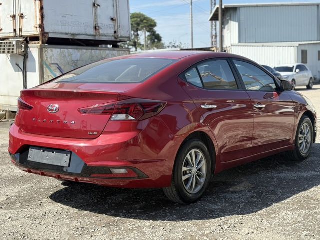 ELANTRA  第5張相片