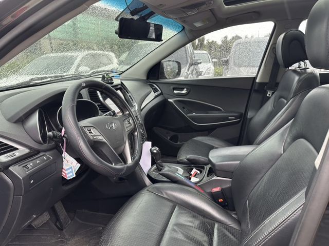 小改款 柴油 渦輪 電動椅 全景天窗 I KEY  第3張相片