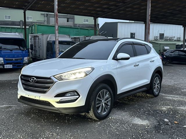 小改款 頂級 全景天窗 I KEY 恆溫 跑少  第1張相片