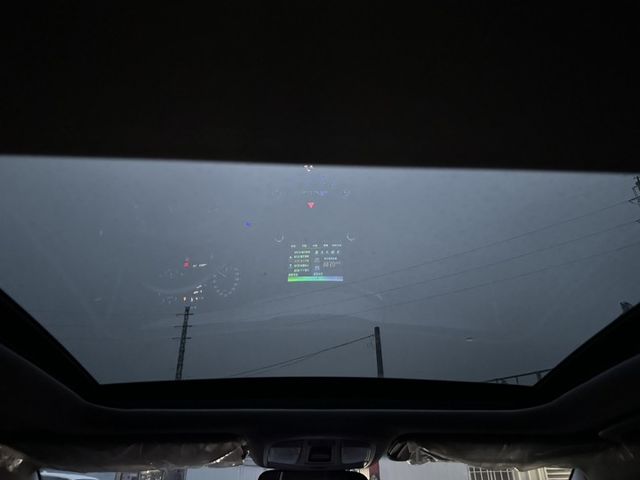 小改款 頂級 全景天窗 I KEY 恆溫 跑少  第7張相片