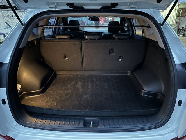 小改款 頂級 全景天窗 I KEY 恆溫 跑少  第16張相片