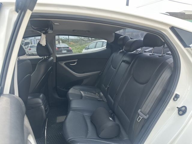 小改款 頂級 天窗 I KEY 跑少 一手車  第4張相片