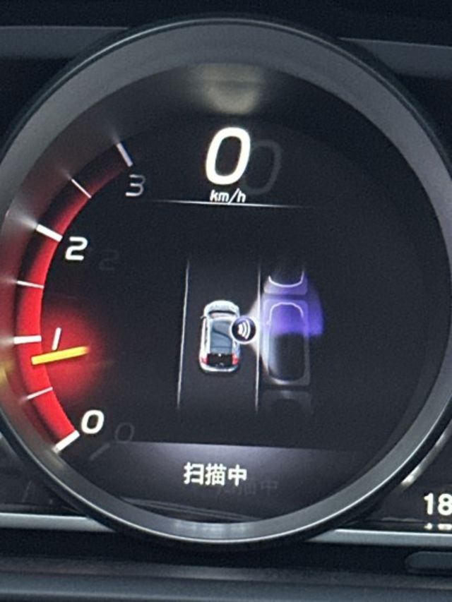 頂級 全景天窗 ACC I KEY 摸門 電動椅  第16張相片