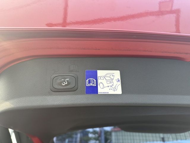 頂級 全景天窗 I KEY 摸門 電動尾門 ACC  第3張相片