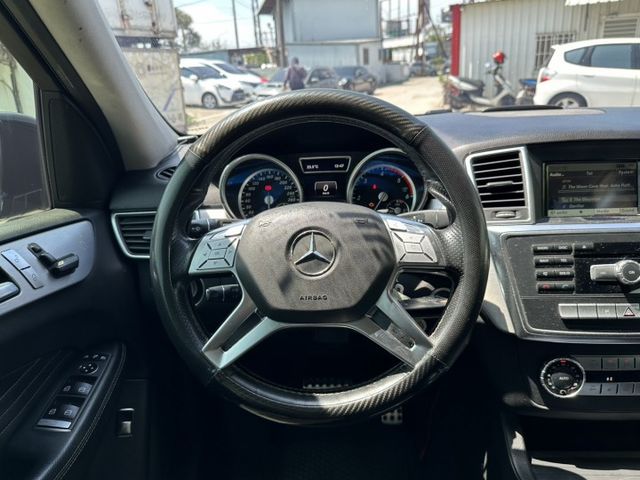 市場稀有 小改款柴油渦輪 電尾門 馬力240P 電動椅  第16張相片