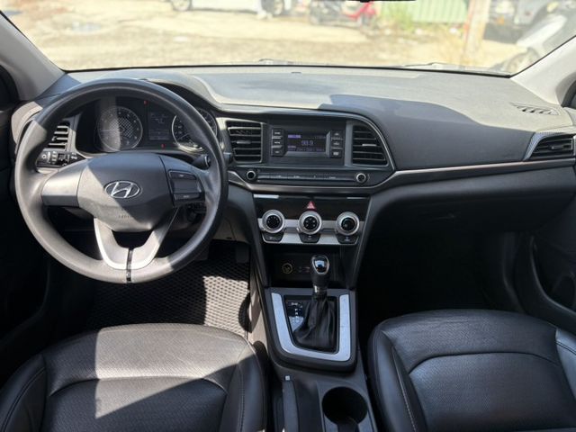 ELANTRA  第2張相片