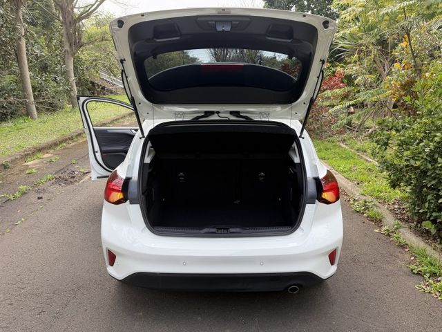 2025 FOCUS X 絕版品 ikey 跟車 盲點 LED頭燈 carplay 樣樣俱全  第6張相片