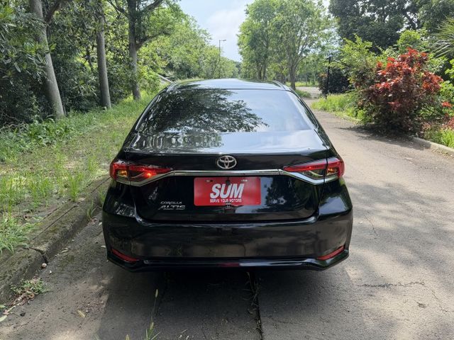 2022 豪華版 低里程 美車一台! 導航 行車紀錄器 回去不用再花錢  第5張相片