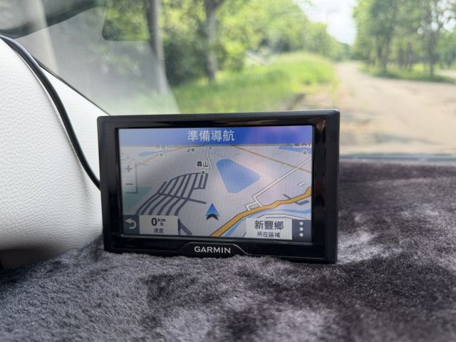 2022 豪華版 低里程 美車一台! 導航 行車紀錄器 回去不用再花錢  第15張相片