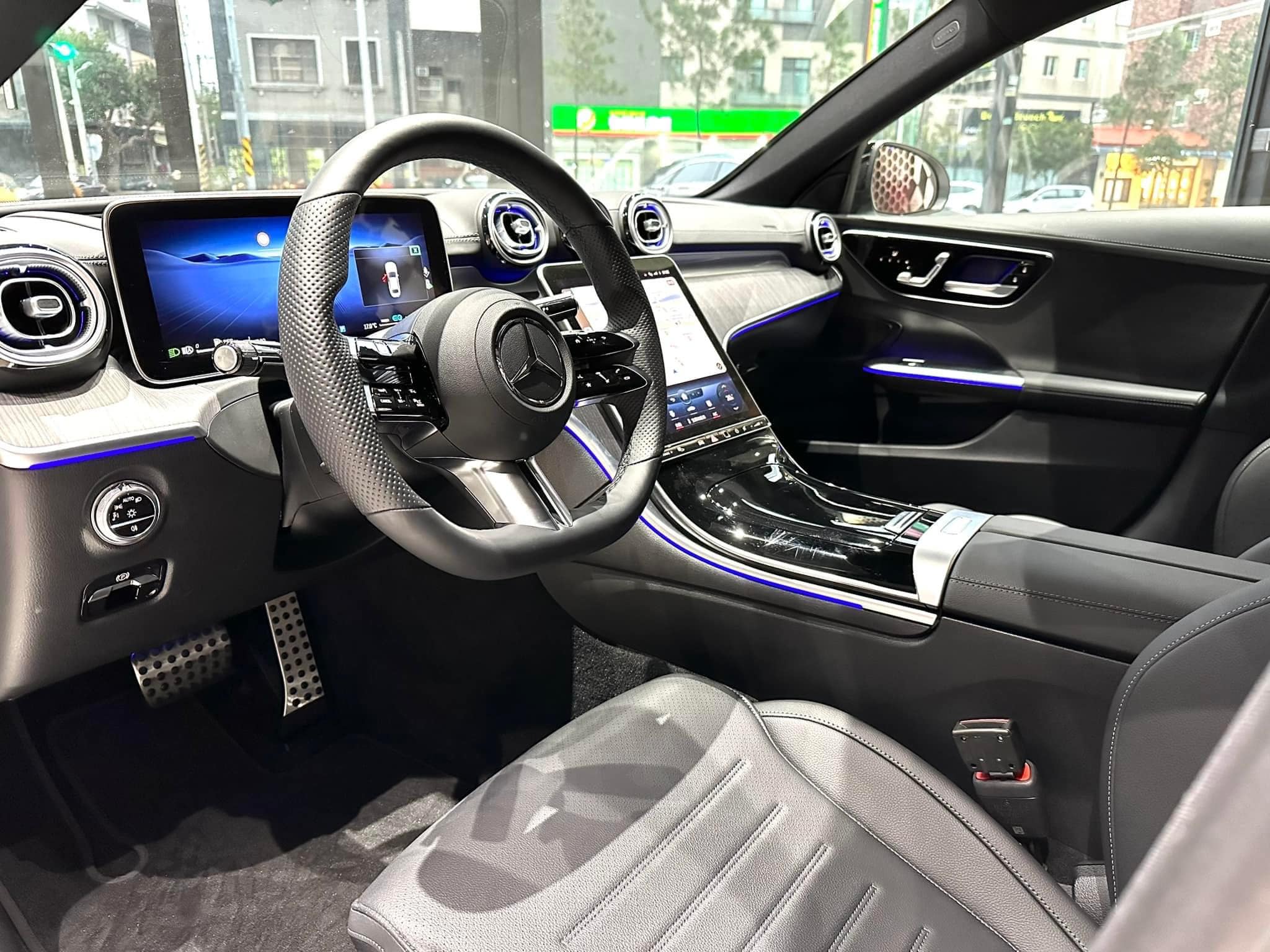 【正2022年 W206 C300 AMG 4MATIC】  第11張相片