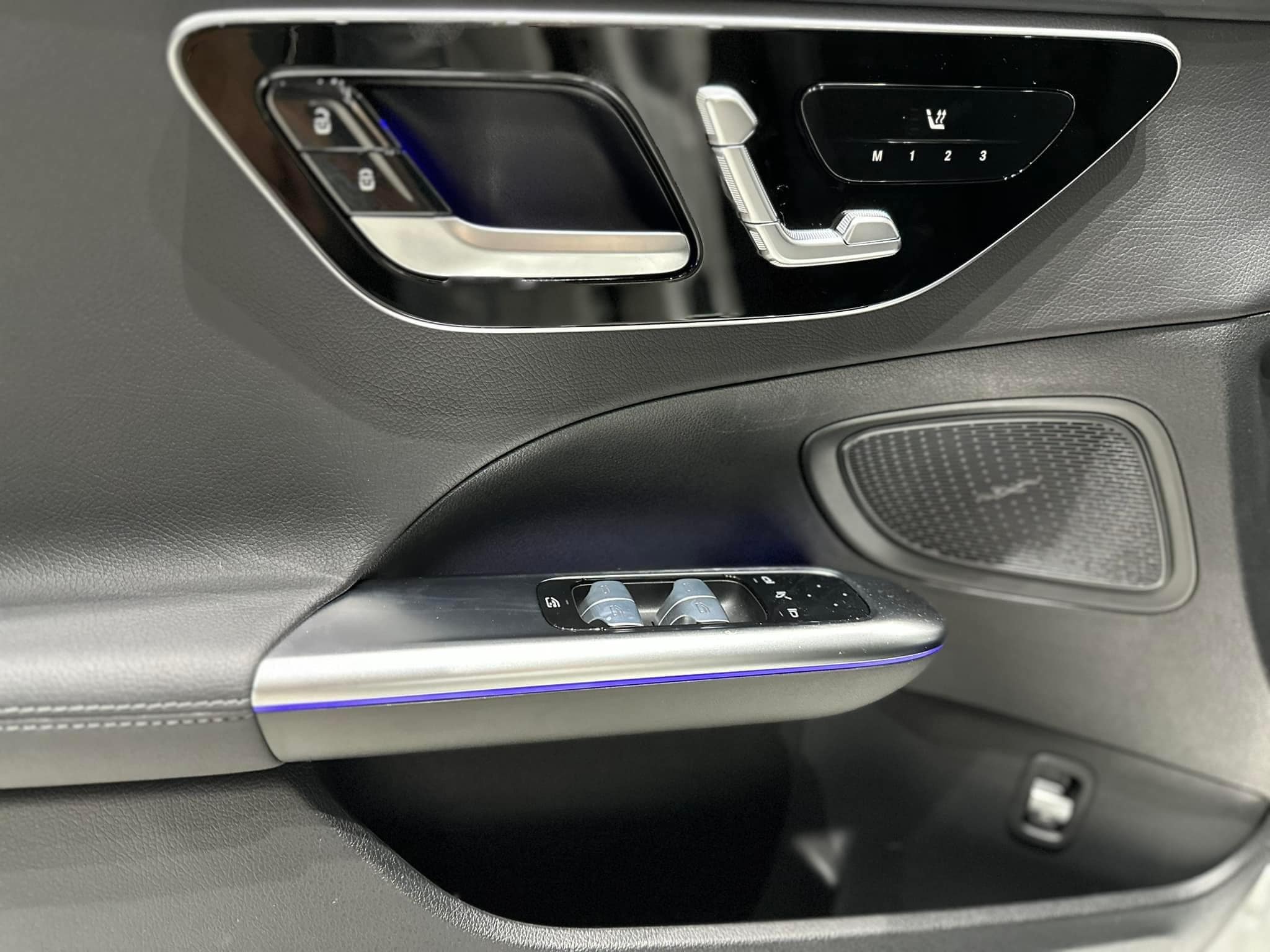 【正2022年 W206 C300 AMG 4MATIC】  第13張相片