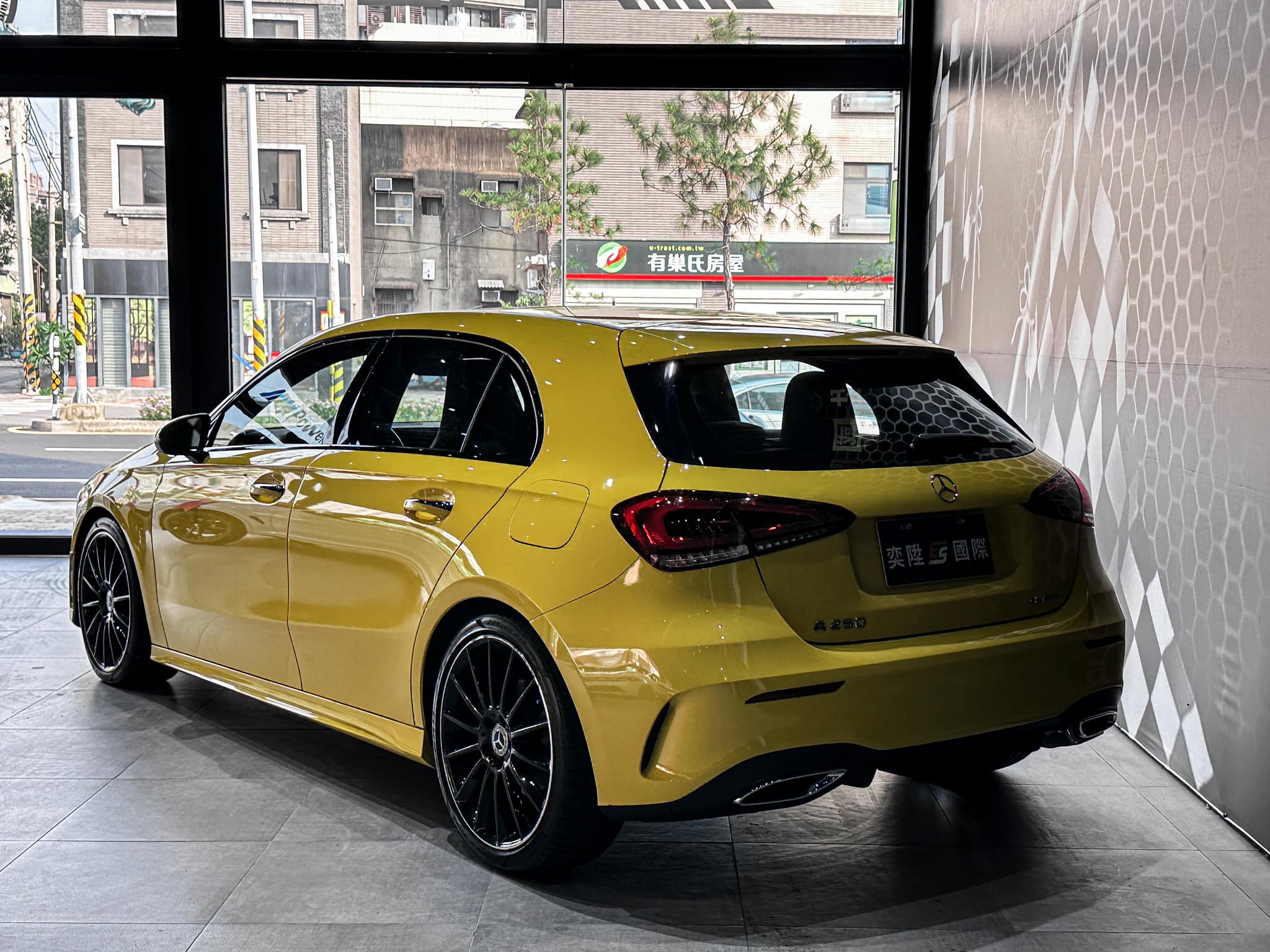 【正2019年 BENZ A250 AMG】  第7張相片